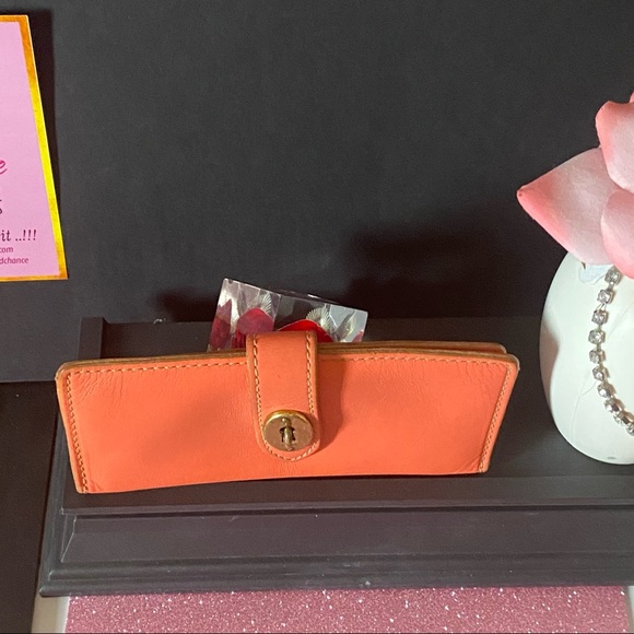 “ FOSSIL “ Leather Wallet - Picture 10 of 16